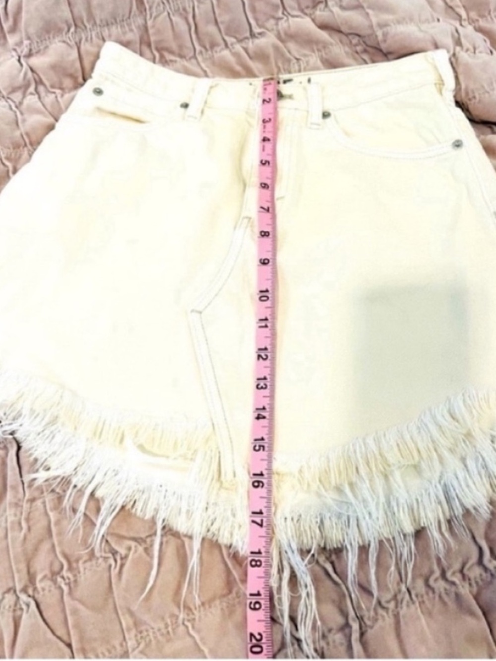 We The Free Ivory Frayed Mini Skirt EUC - Picture 16 of 17